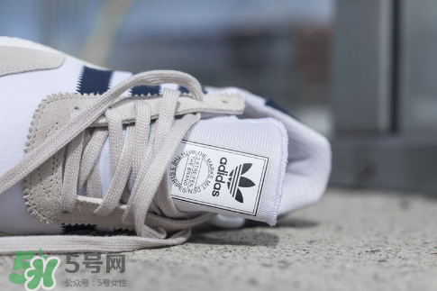 adidas iniki runner多少錢(qián)？阿迪達(dá)斯復(fù)古跑鞋專(zhuān)柜價(jià)格