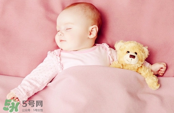 三伏灸小孩可以灸嗎？寶寶多大可以灸三伏灸？