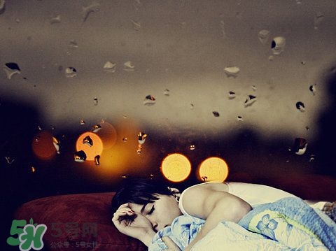 艾灸貼可以去濕氣嗎？貼艾灸貼能去濕氣嗎？