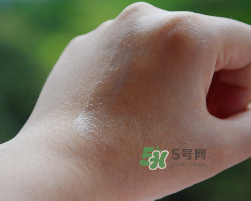 曼妮芬玫瑰身體乳怎么樣？曼妮芬玫瑰絲柔身體乳好用嗎？