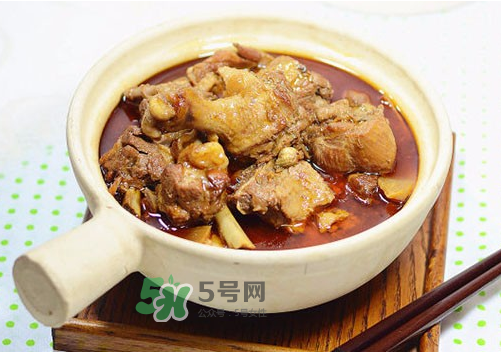 三伏天能吃鴨肉嗎？三伏天鴨肉燉什么好？