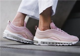 nike air max 97粉色蛇皮怎么樣_上腳效果好看嗎？