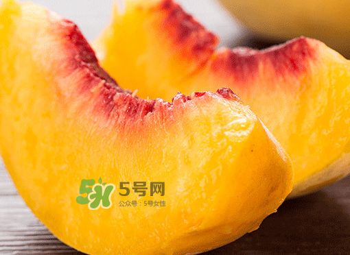 黃桃果肉是什么顏色？黃桃果肉為什么是紅的？