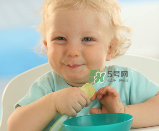 寶寶什么時(shí)候可以吃油？寶寶能吃油嗎？