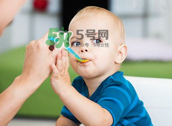 寶寶什么時(shí)候可以吃油？寶寶能吃油嗎？