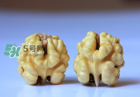 青皮核桃有毒嗎？青皮核桃怎么吃