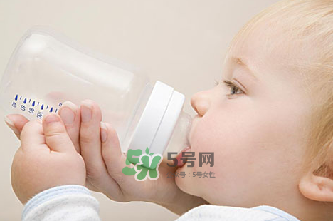 寶寶脫水怎么補水？寶寶脫水怎么辦？