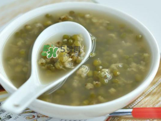 寶寶能喝綠豆水嗎？寶寶能喝綠豆湯嗎？