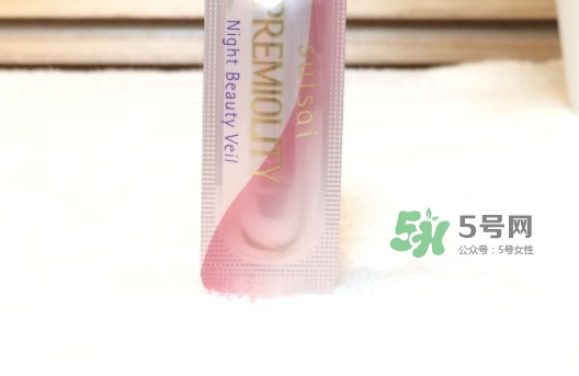 嘉娜寶玻尿酸美容液怎么樣？嘉娜寶玻尿酸美容液怎么用