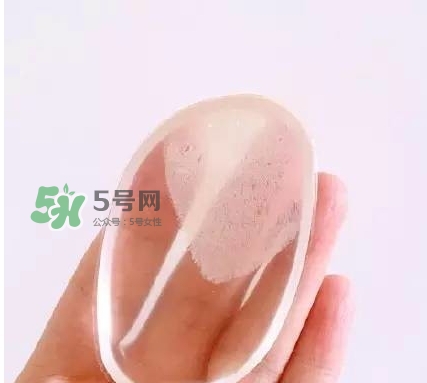 硅膠粉撲用哪一面？硅膠粉撲用法