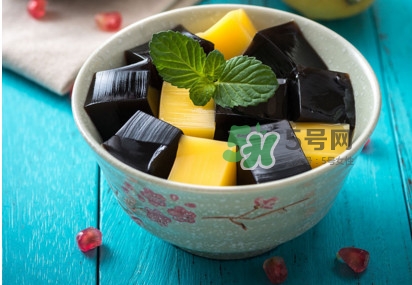 龜苓膏里有龜嗎？龜苓膏什么時(shí)候吃最好