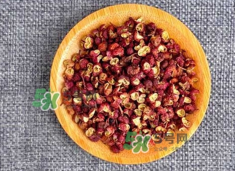 花椒水泡腳有什么功效？花椒水泡腳去濕氣嗎