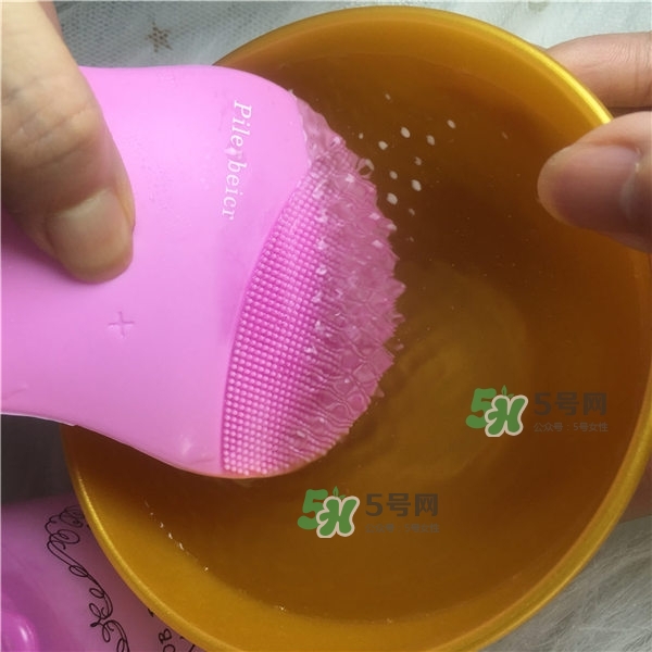 德國Pilerbeier派樂蓓和露娜潔面儀哪個好？有什么區(qū)別？