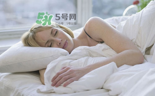 三伏天能曬被子嗎？三伏天曬被子好嗎？