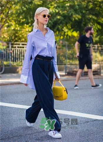 襯衣怎么扎進褲子里？襯衣扎進褲子里的時尚穿法