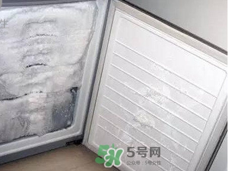 冰箱夏天溫度應(yīng)該調(diào)到幾檔？冰箱里面冰太多怎么辦