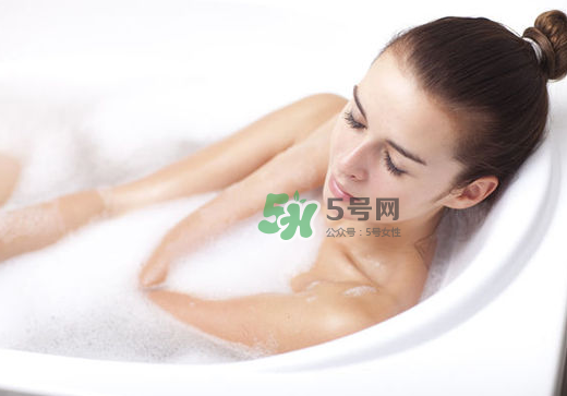 三伏天可以天天泡腳嗎？三伏天可以天天泡澡嗎？
