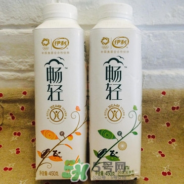  冠益乳和暢輕哪個好？冠益乳好還是暢輕好