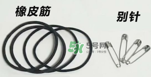 一字領(lǐng)怎么穿不會(huì)上滑？一字肩衣服老是往上滑怎么辦？
