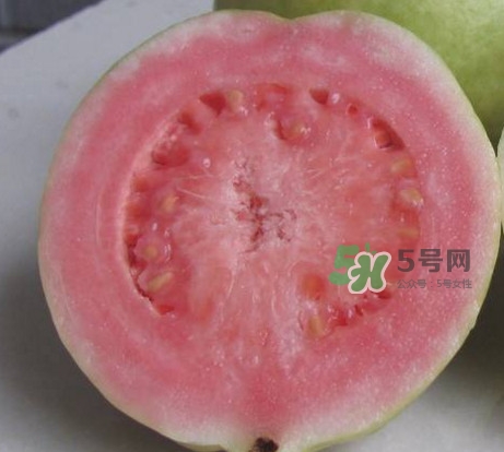 芭樂(lè)中間的籽可以吃嗎？芭樂(lè)榨汁籽要去嗎