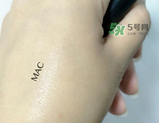 mac唇部打底膏怎么用？mac唇部打底使用方法