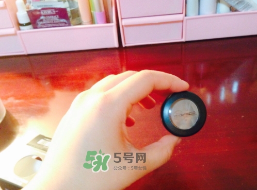 mac時(shí)尚焦點(diǎn)小眼影多少錢(qián)？mac焦點(diǎn)小眼影專柜價(jià)格