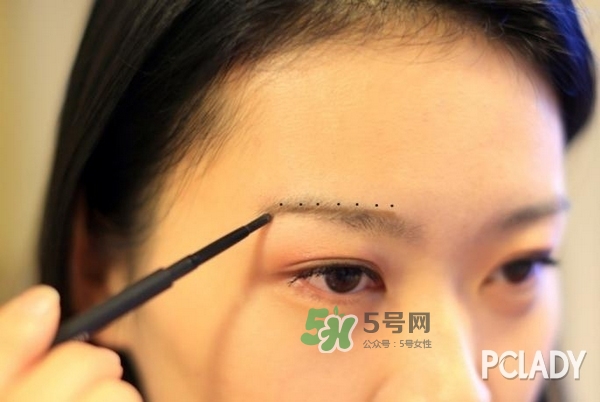 mac眉筆怎么用？mac魅可眉筆怎么削