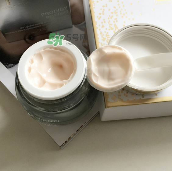 赫蓮娜至美溯顏菁華霜好用嗎？赫蓮娜至美溯顏菁華霜怎么樣？