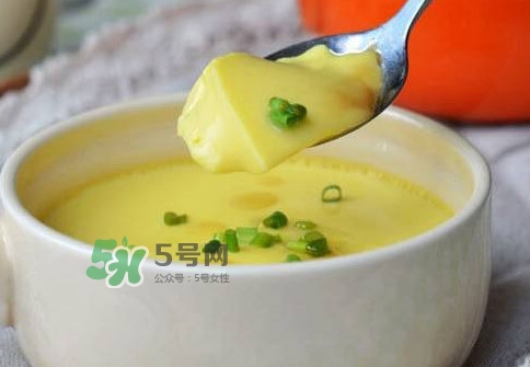 蒸雞蛋是冷水上鍋蒸嗎？蒸雞蛋是用冷水還是熱水？