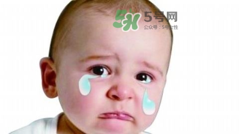 新手爸媽必看，七天教小嬰兒戒夜奶一覺(jué)到天亮