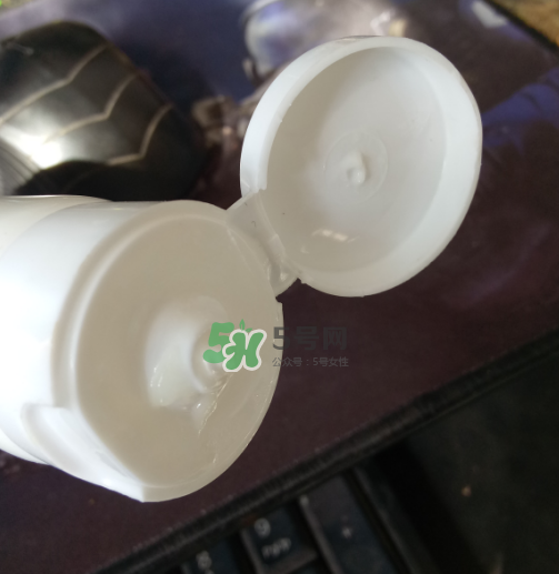 佐薇洗面奶怎么樣？佐薇潔面乳好用嗎？