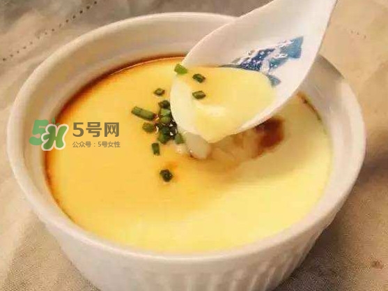 蒸雞蛋是冷水上鍋蒸嗎？蒸雞蛋是用冷水還是熱水？