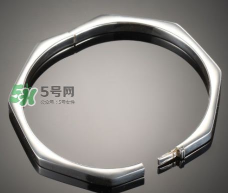 銀手鐲變黑了如何洗白？銀手鐲變黑怎么洗？