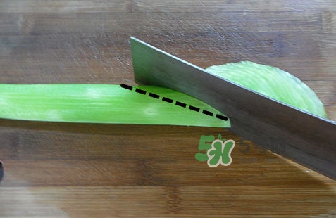 青筍怎么處理？青筍怎么切成菱形