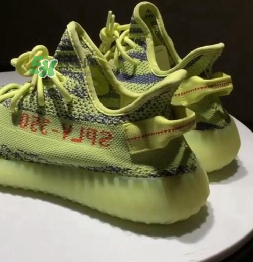侃爺村上隆合影同款yeezy黃斑馬椰子什么時候發(fā)售？