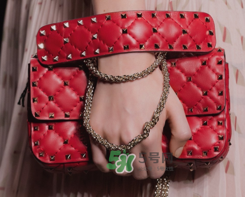 rockstud spike是什么品牌？rockstud spike耐用嗎？