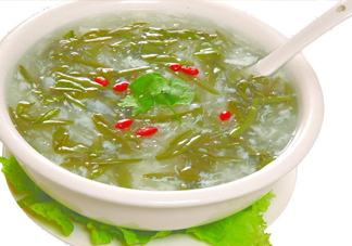 莼菜是發(fā)物嗎？莼菜涼拌要過(guò)開(kāi)水嗎