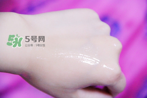 夢(mèng)妝花萃凈白調(diào)理水怎么樣？夢(mèng)妝花萃凈白調(diào)理水能補(bǔ)水嗎？