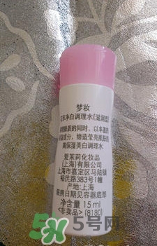 夢(mèng)妝花萃凈白調(diào)理水怎么樣？夢(mèng)妝花萃凈白調(diào)理水能補(bǔ)水嗎？