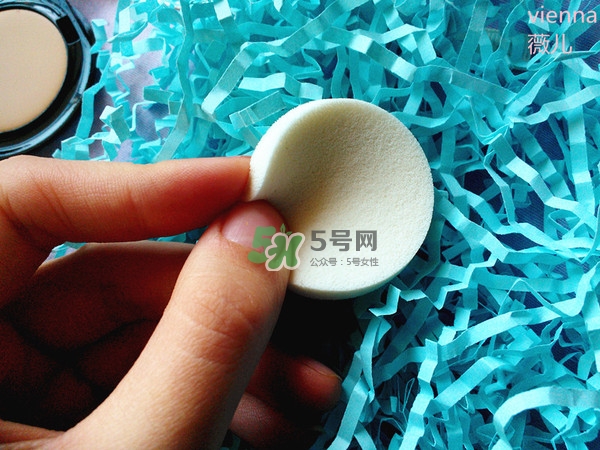 Bobbi Brown芭比波朗粉凝霜怎么樣？芭比波朗無(wú)感持妝粉凝霜好用嗎？