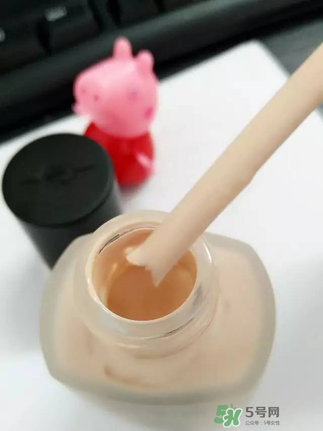玫珂菲水粉霜怎么樣？玫珂菲全新雙用水粉霜好用嗎？