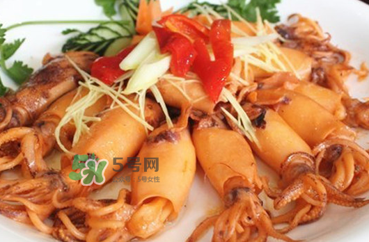 魷魚仔怎么清洗圖解？小魷魚怎么清洗？
