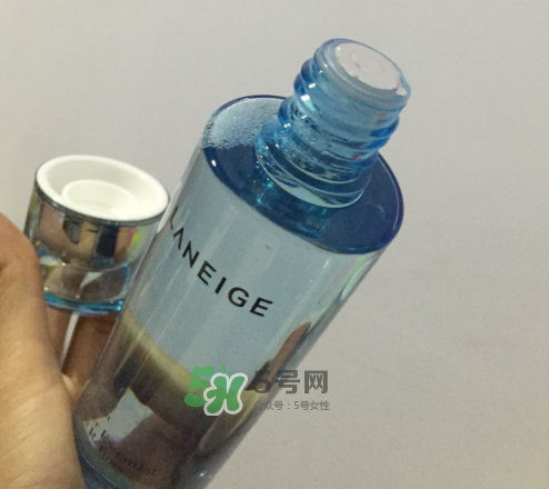 蘭芝水凝輕盈精華水怎么樣？蘭芝水凝輕盈精華水好用嗎？