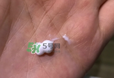 百雀羚眼霜怎么用？百雀羚眼霜怎么打開