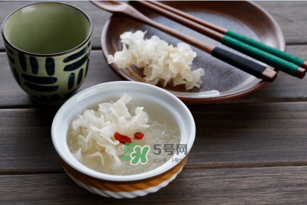 吃燕窩能保胎嗎？燕窩可以和什么一起燉？