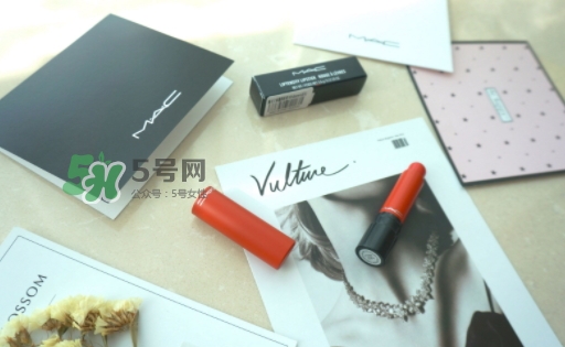 mac魅可立體凝彩唇膏怎么用？魅可立體凝彩唇膏真假辨別