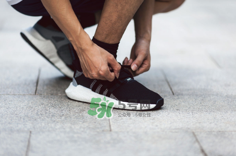 adidas eqt 93/17 boost怎么樣？阿迪達斯eqt 93/17 boost測評