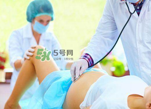 多胞胎順產怎么生？多胞胎剖腹產和單胎剖腹產的區(qū)別