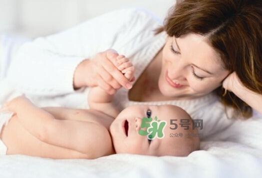 剖腹產(chǎn)真的不疼嗎？20位產(chǎn)后媽媽告訴你剖腹產(chǎn)有多疼