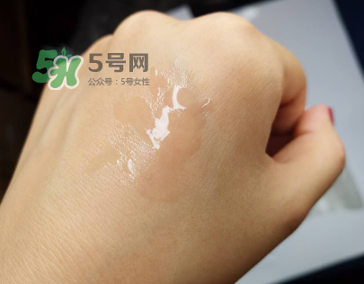 蘭蔻小黑瓶安瓶精華怎么用？蘭蔻小黑瓶安瓶精華使用方式